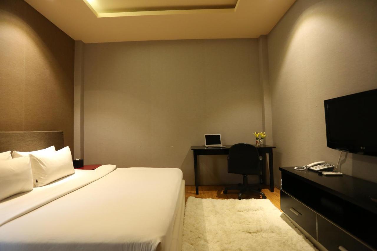 Diamond Suite Hai Ba Trung โฮจิมินห์ซิตี้ ภายนอก รูปภาพ