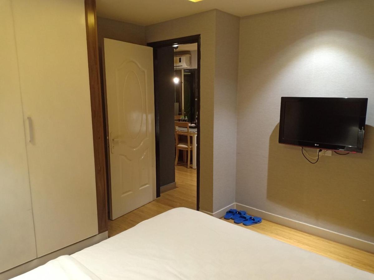 Diamond Suite Hai Ba Trung โฮจิมินห์ซิตี้ ภายนอก รูปภาพ