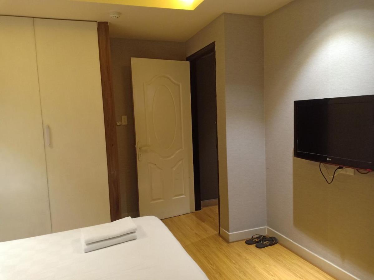 Diamond Suite Hai Ba Trung โฮจิมินห์ซิตี้ ภายนอก รูปภาพ